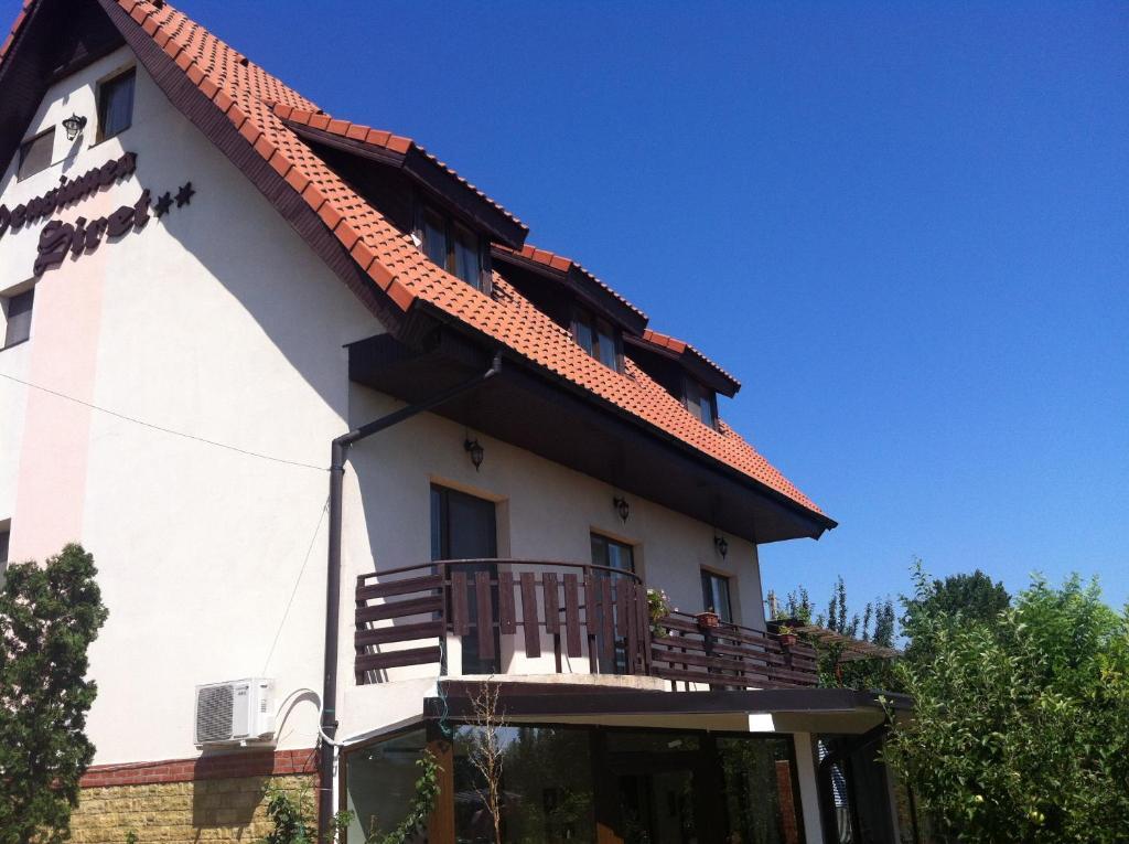 Villa Siret Sendreni Exterior photo